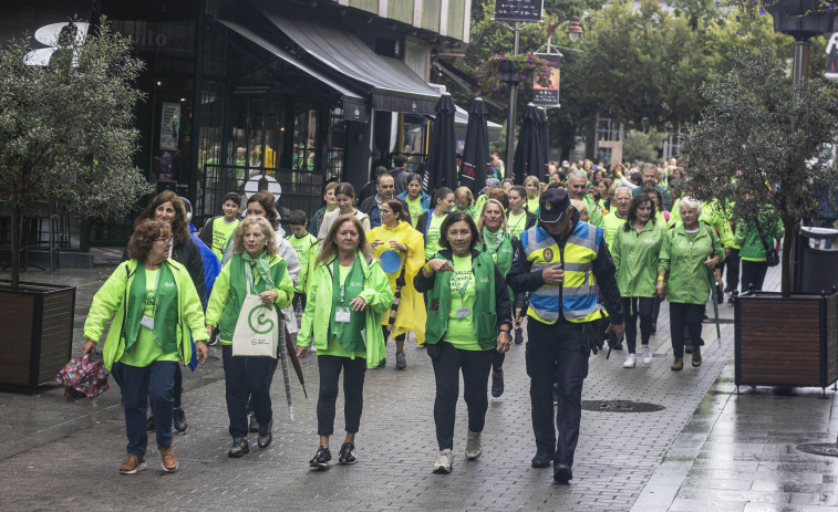 Las marchas solidarias de Carballo y Coristanco pueden a la lluvia