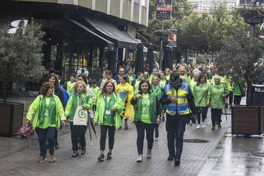 Las marchas solidarias de Carballo y Coristanco pueden a la lluvia