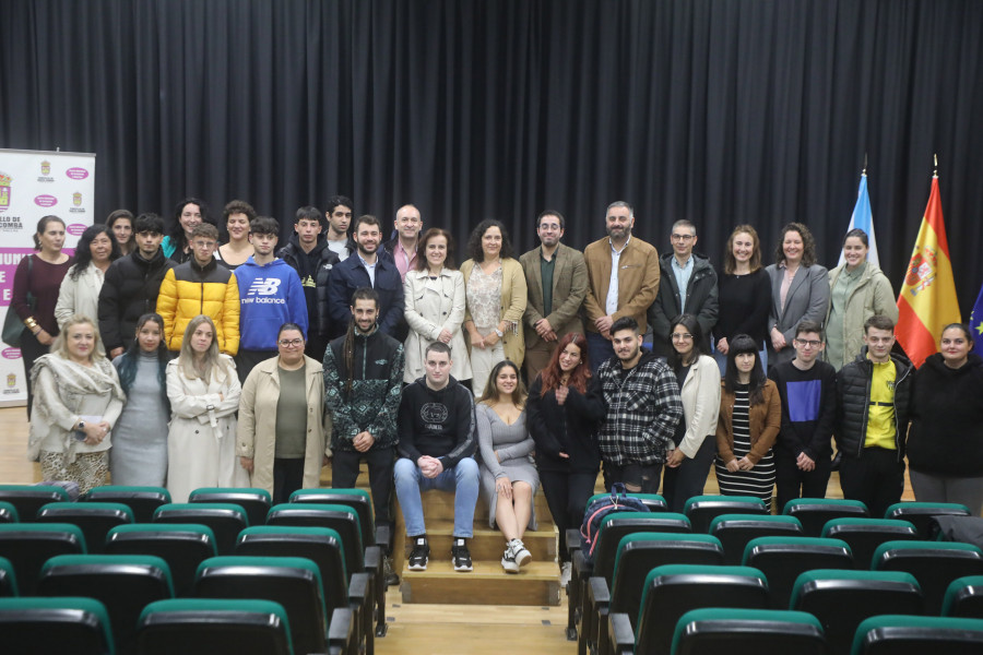 Inaugurado el obradoiro de empleo juvenil de Santa Comba junto a otros tres concellos