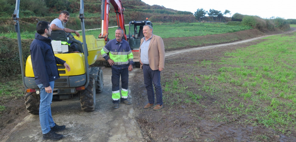 El Concello de A Laracha pone en marcha las obras de mejora del sendero de Saldoiro de Caión