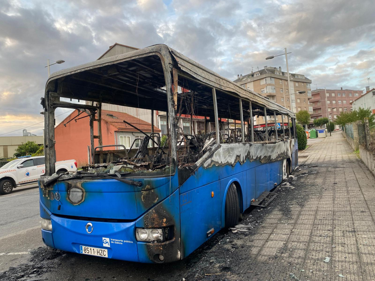 Autobuses incendiados en Cerceda @ Cedidas (4)