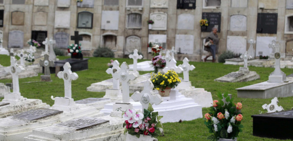 O Consello da Cultura Galega aborda o uso da lingua nos ritos funerarios