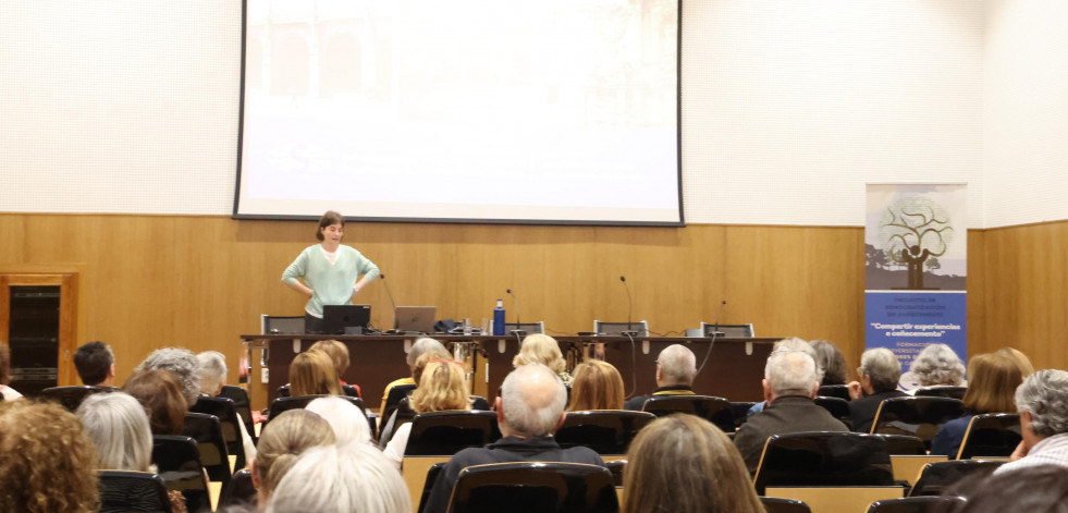 Continúan las ponencias de la Universidade Sénior en Carballo