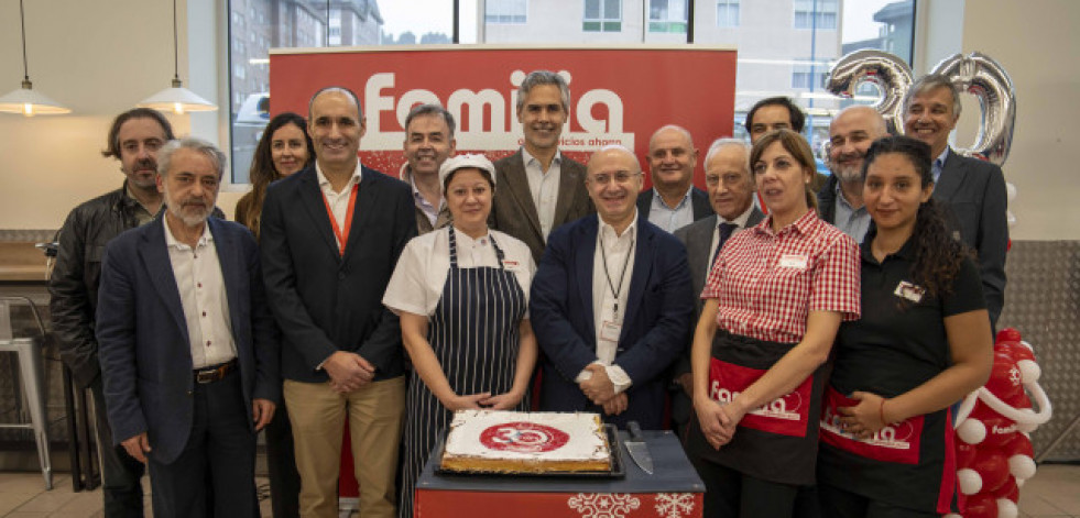 Los Autoservicios Familia celebran su trigésimo aniversario en un acto en Fonteculler