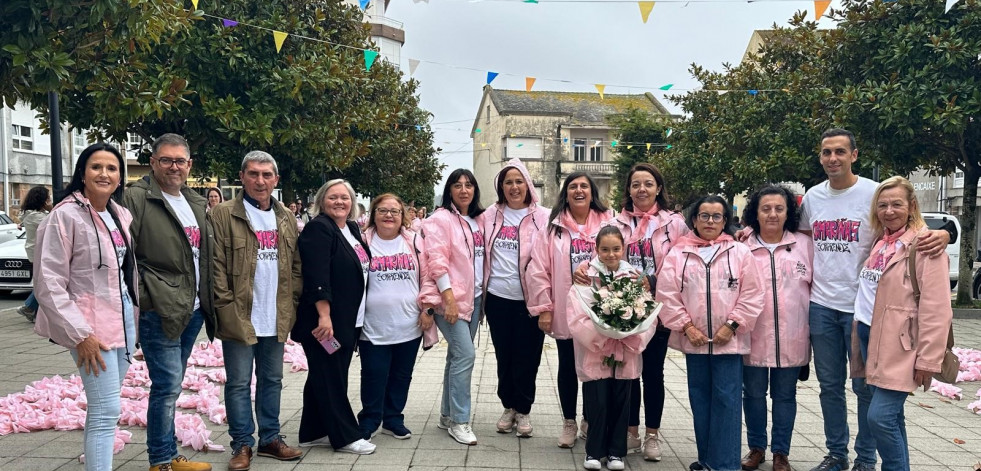 La Costa da Morte se tiñe de rosa contra el cáncer de mama