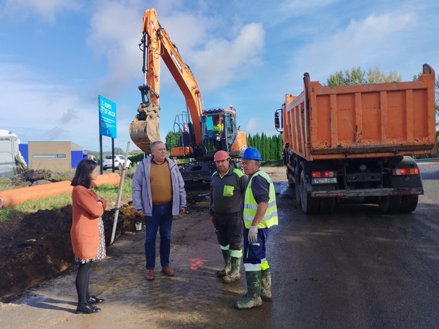 A Laracha pone en marcha las obras para abrir un nuevo vial en el parque empresarial de Lendo