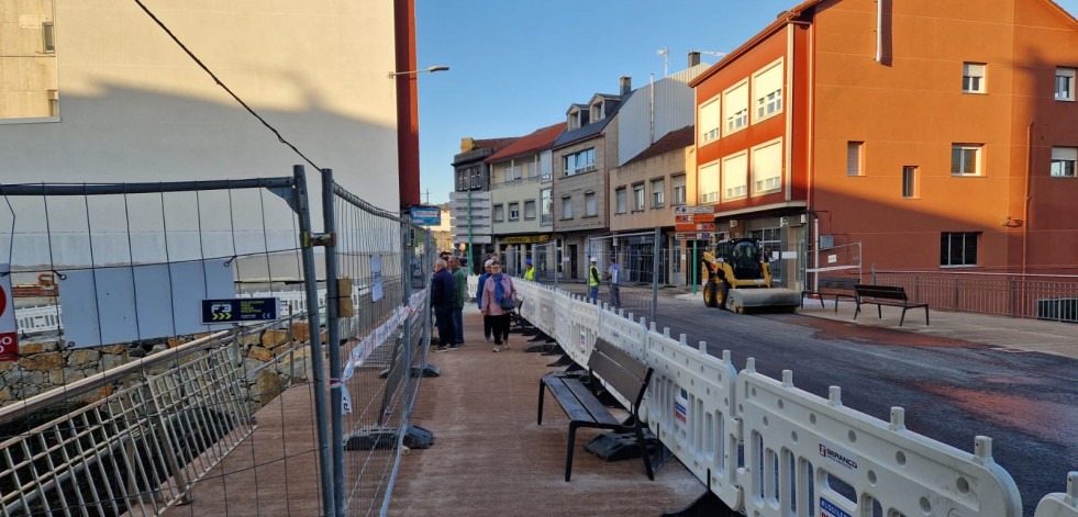 El puente carballés de A Milagrosa abre de nuevo al tráfico rodado