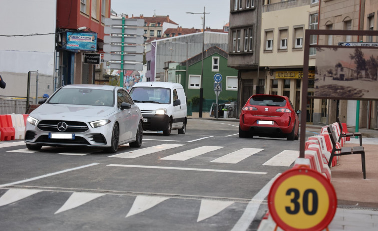 La apertura del puente de A Milagrosa alivia el tráfico de Carballo después de siete meses