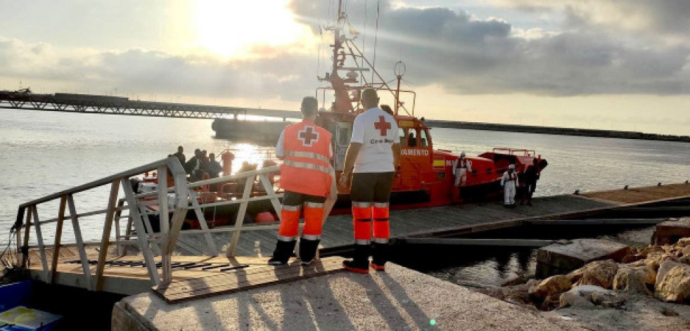 Rescatan a 36 migrantes en dos pateras en aguas de Baleares