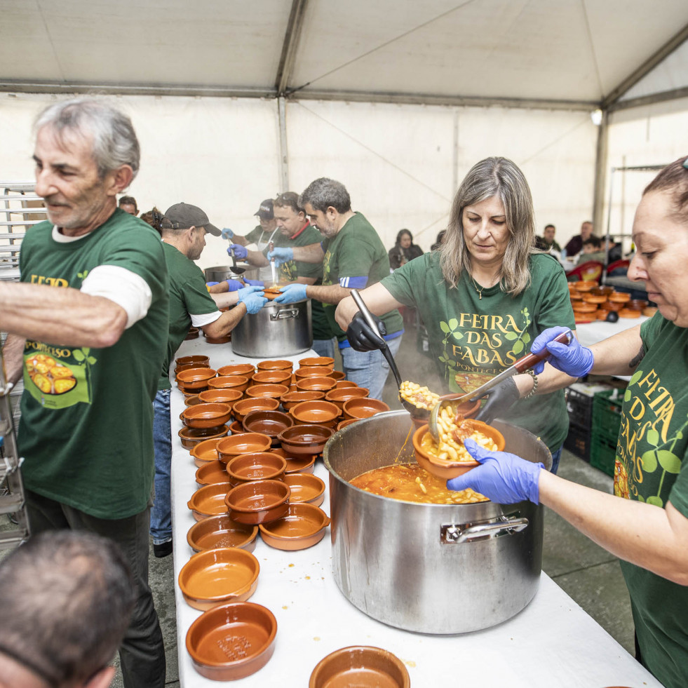 Ponteceso celebra el éxito “rotundo” de la Feira das Fabas con más de 750 asistentes