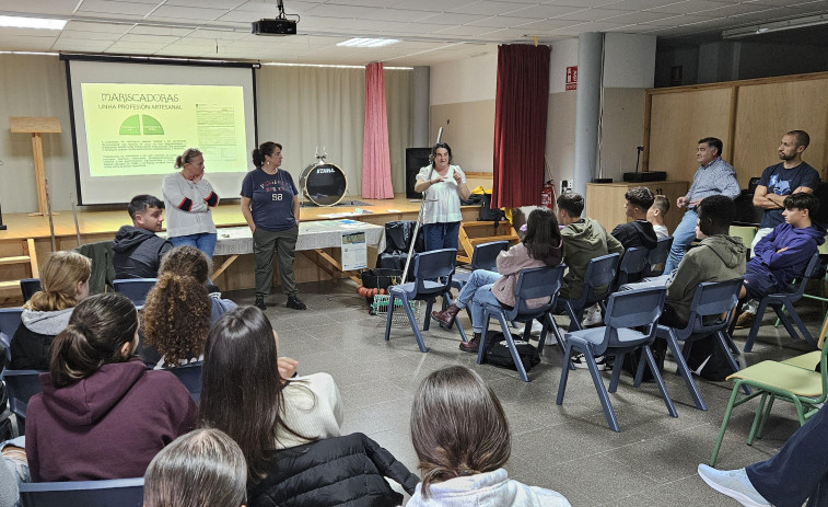 La comunidad educativa del IES Pedra da Aguia convoca una protesta para reclamar otro docente