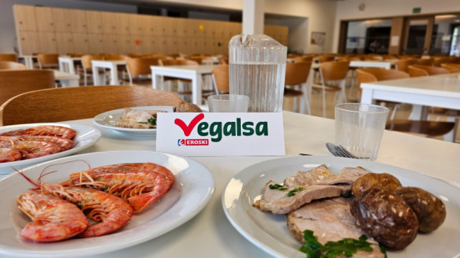 Vegalsa-Eroski dona alimentos a entidades benéficas de Galicia el día de Todos los Santos