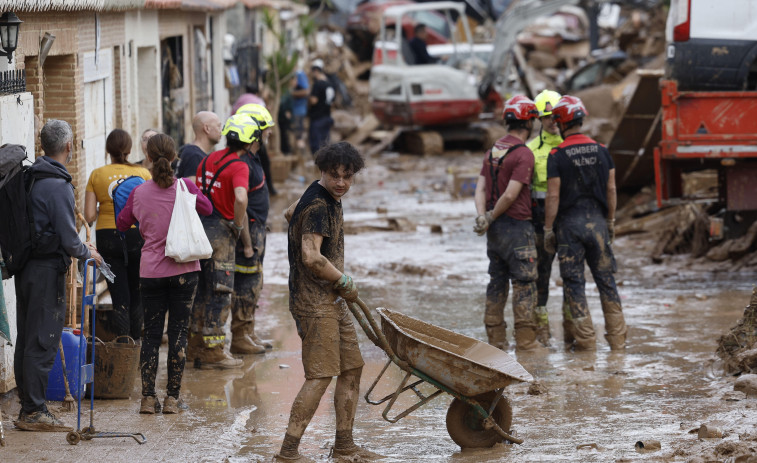 La comarca se vuelca en la recogida de ayuda para los afectados por la DANA