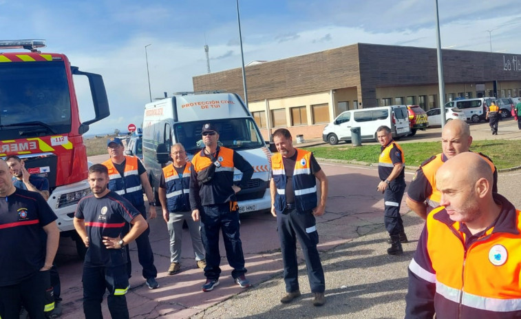 Voluntarios de Protección Civil acuden a Valencia desde la Costa da Morte