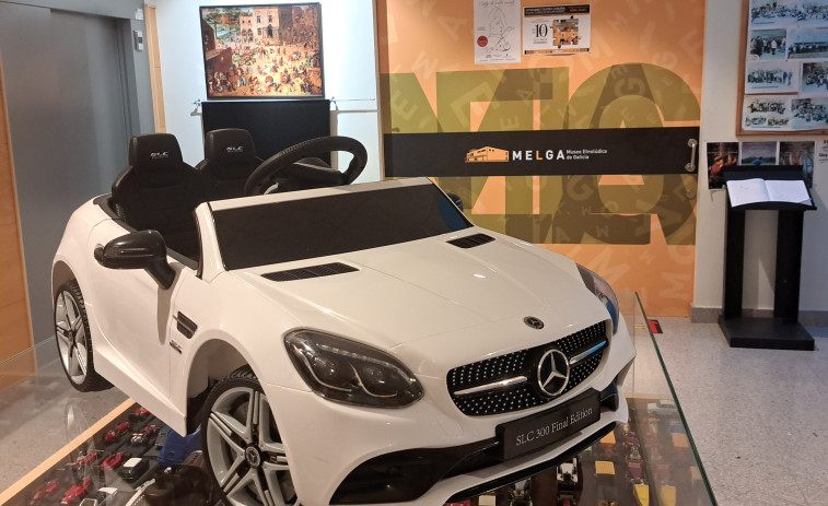 Un Mercedes deportivo infantil, nueva pieza para el Melga