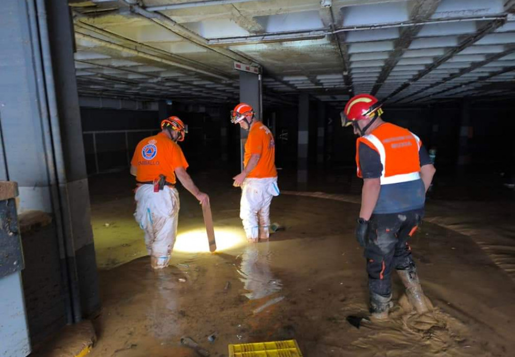 Jornadas de mucho trabajo y carga emocional para los voluntarios sobre el terreno en Valencia