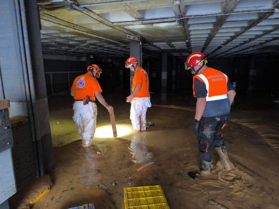 Jornadas de mucho trabajo y carga emocional para los voluntarios sobre el terreno en Valencia