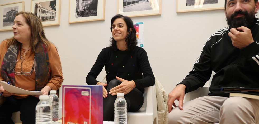 Rosalía Fernández Rial presenta su nuevo libro