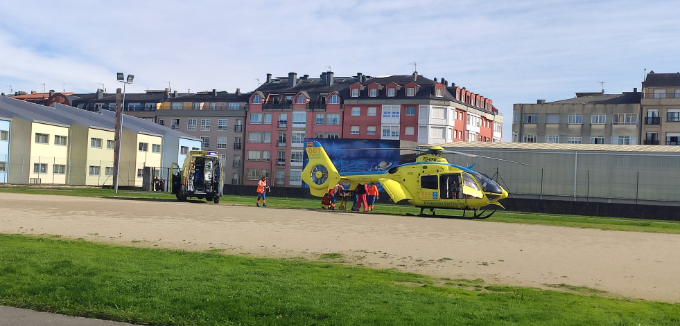 Amplio operativo en O Chorís carballés para evacuar a un vecino que sufrió un infarto