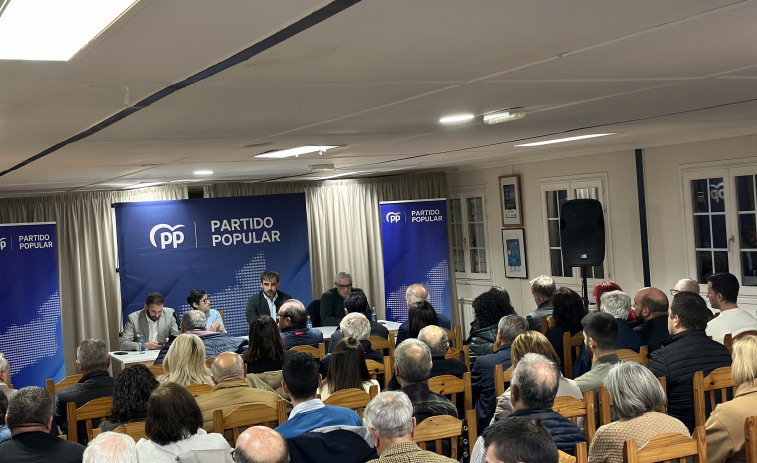 El PP reúne en Camariñas a sus representantes para fortalecer el contacto con los vecinos