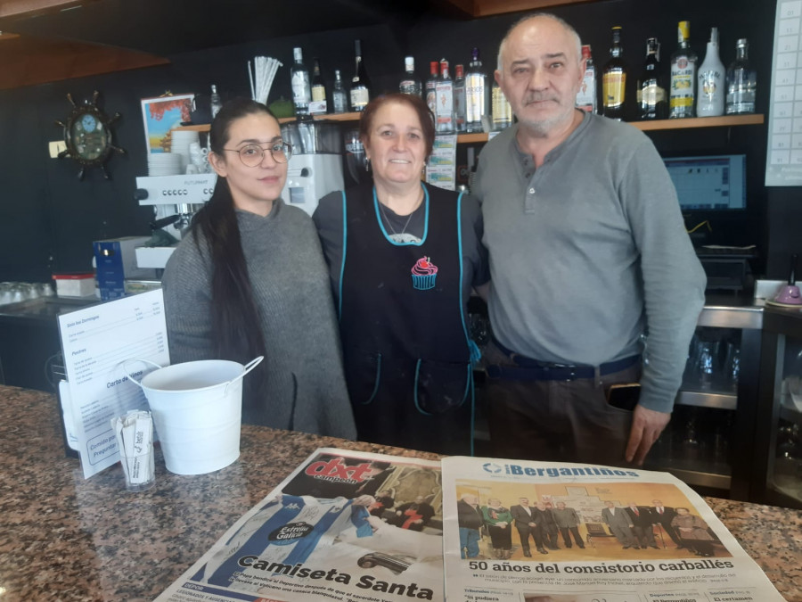 Abre sus puertas el bar O Chipirón en Carballo