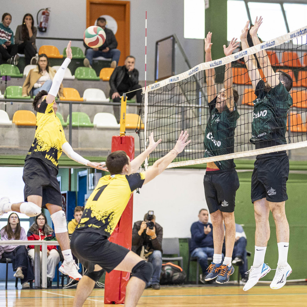 El Calvo Xiria Volei ya tiene la Copa Federación en sus vitrinas