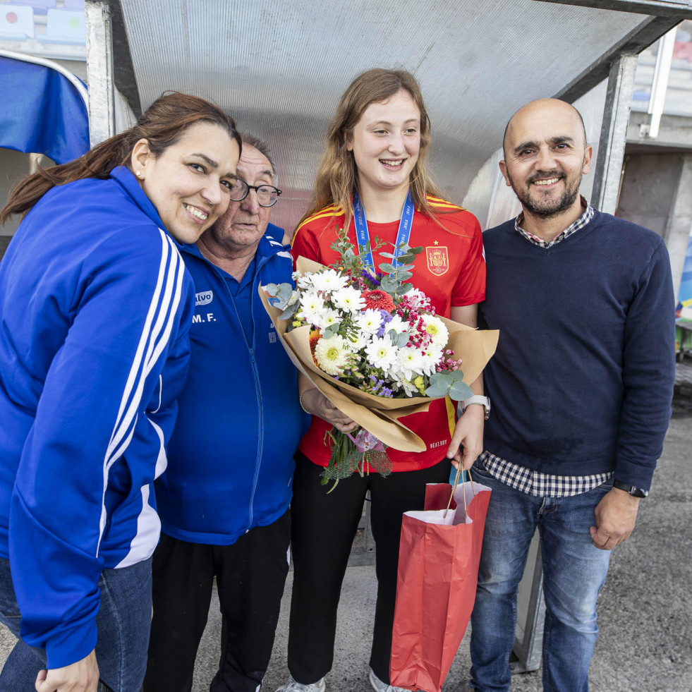 El Bergan Femenino cae en casa ante el Victoria FC tras homenajear a Elena Vázquez