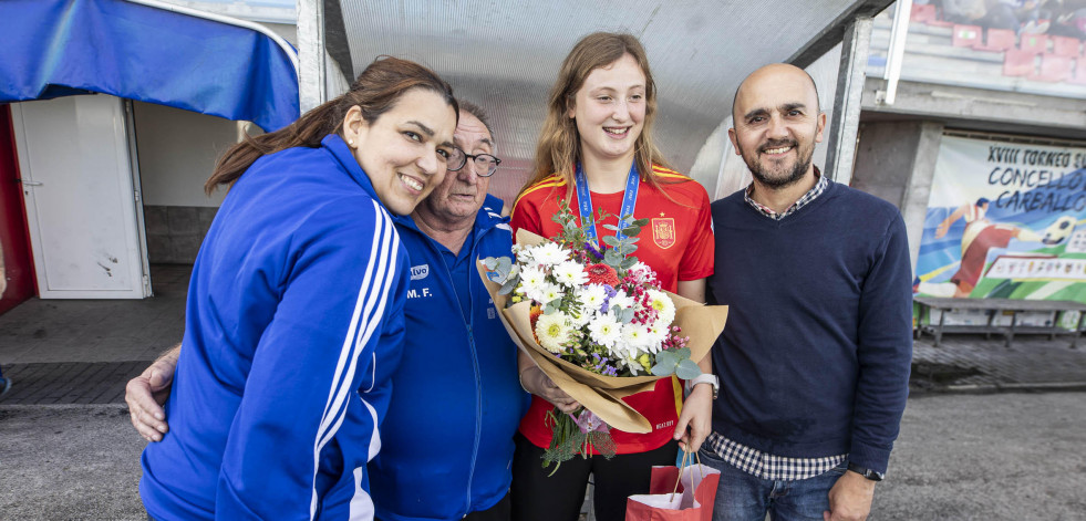 El Bergan Femenino cae en casa ante el Victoria FC tras homenajear a Elena Vázquez