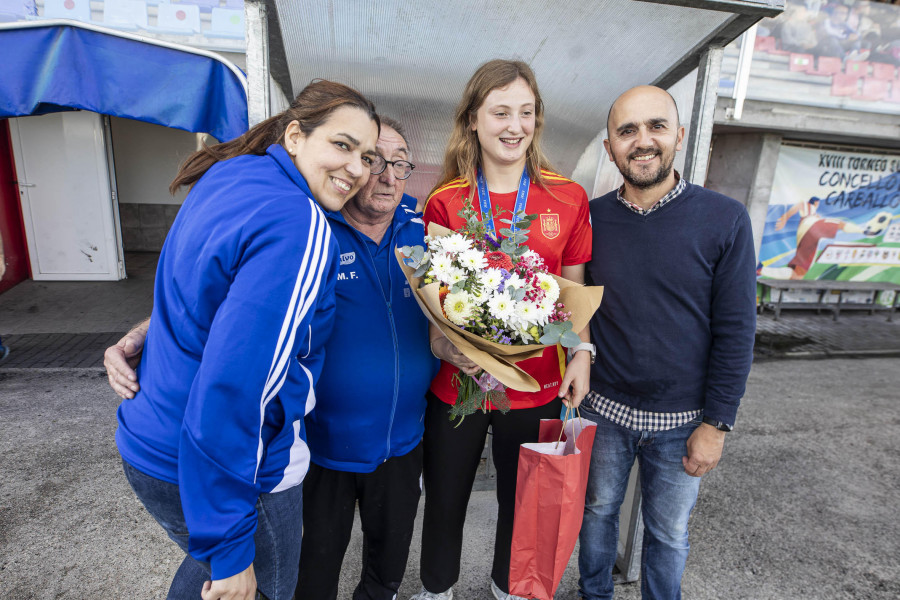 El Bergan Femenino cae en casa ante el Victoria FC tras homenajear a Elena Vázquez