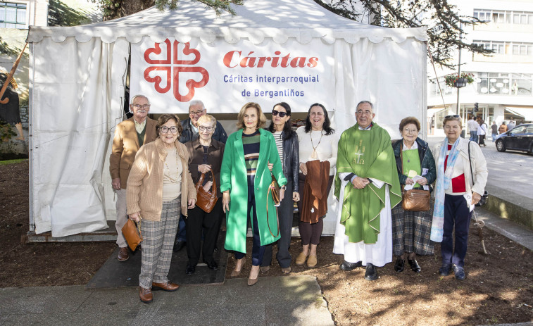 Cáritas inicia la campaña navideña con la apertura de su carpa solidaria en Carballo