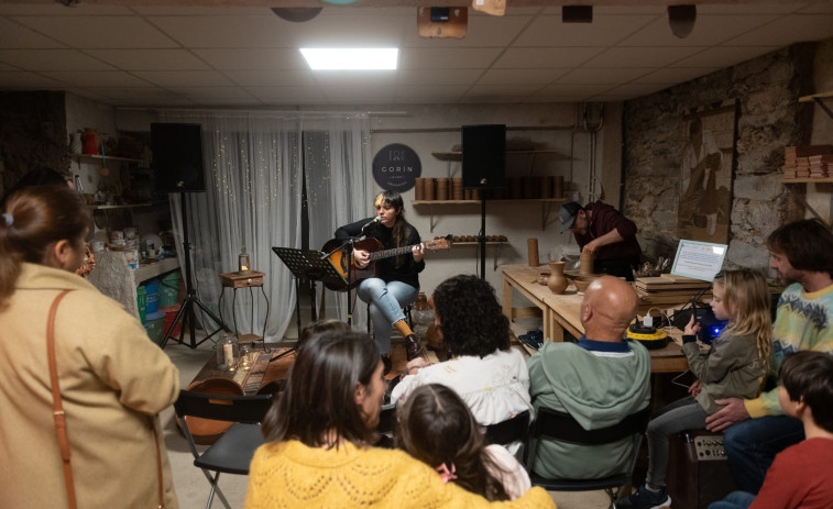 Música, poesía y olería en el Obradoiro Gorín