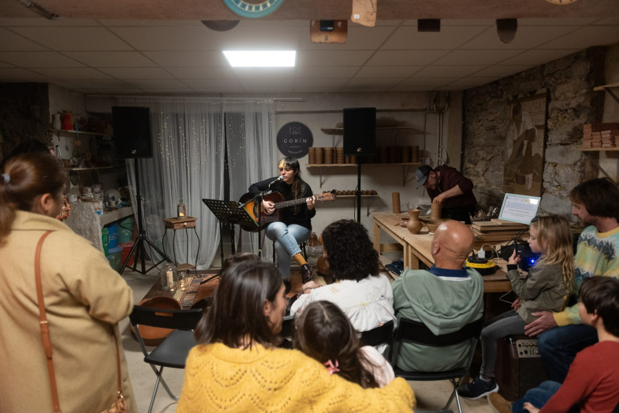 Música, poesía y olería en el Obradoiro Gorín