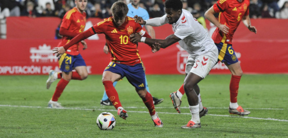 España se impone a Dinamarca en su preparación para el Europeo (2-1)