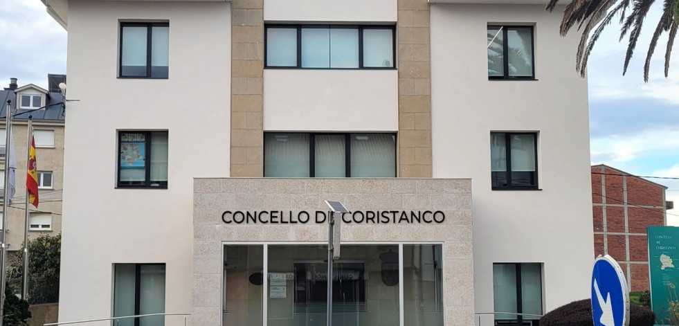 Coristanco invirtió 150.000 euros en mejorar la envolvente exterior de la sede consistorial