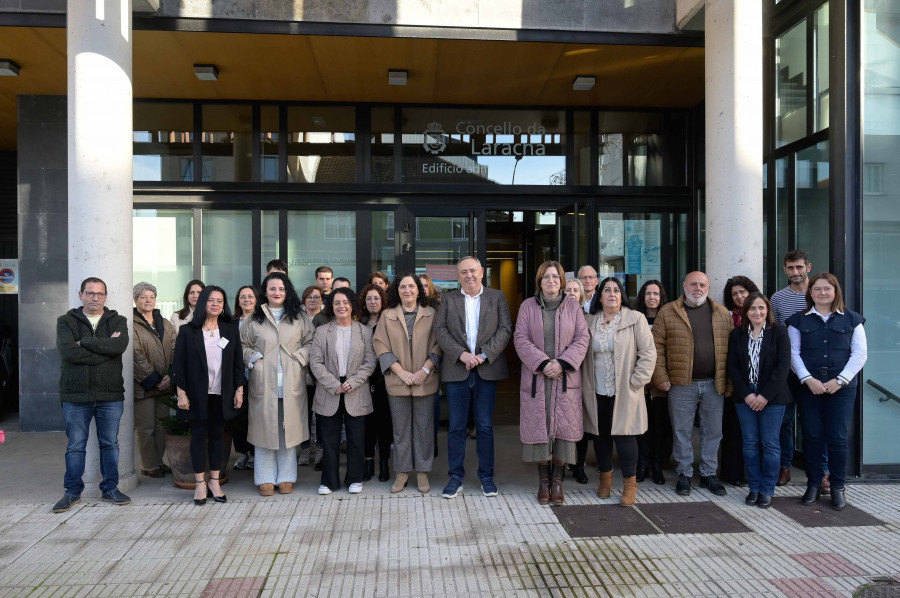 Cuarenta alumnos de los obradoiros de empleo de A Laracha y Carballo concluyen su formación