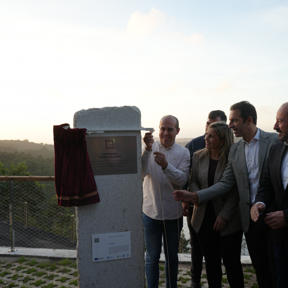 Vimianzo estrena el mirador Furna do Sapo para “voar sobre a ría de Camariñas”