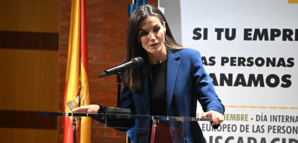 La reina visita un colegio con un plan pionero de educación socio-emocional