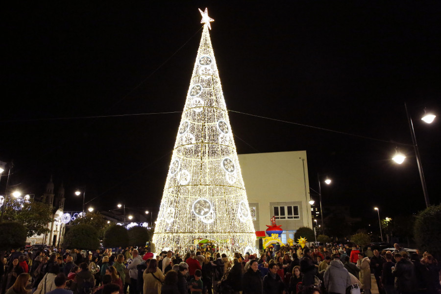 Carballo, A Laracha, Cee y Malpica prenden la Navidad