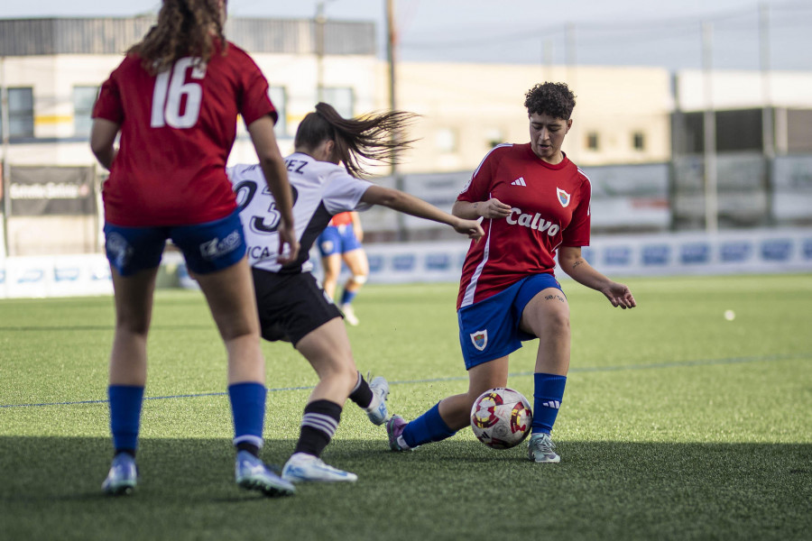 El Bergantiños Femenino igualó por dos veces en Mareo ante el Gijón B, pero al final cedió