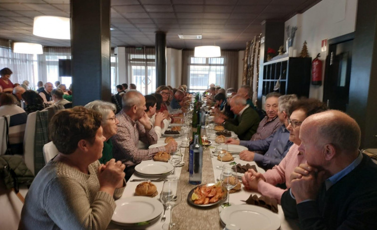 Amas de casa de Ponteceso reúne a 90personas en la comida de fin de año [Foto: