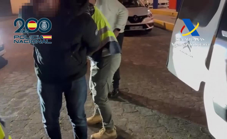 Encuentran más de cinco kilos de cocaína en un vehículo en la autopista de Carballo