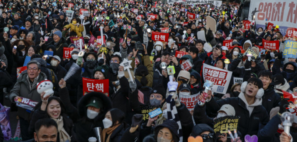 El Parlamento de Corea del Sur aprueba la destitución del presidente por declarar la ley marcial