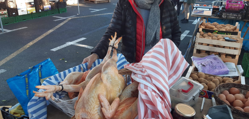 Las compras navideñas protagonizan las ferias de Paiosaco, Cee y Baio