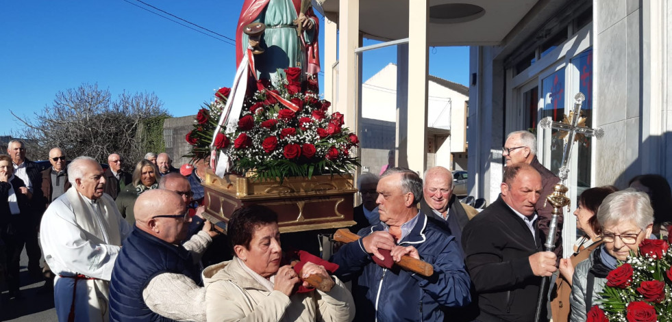 A Laracha honra a Santa Lucía