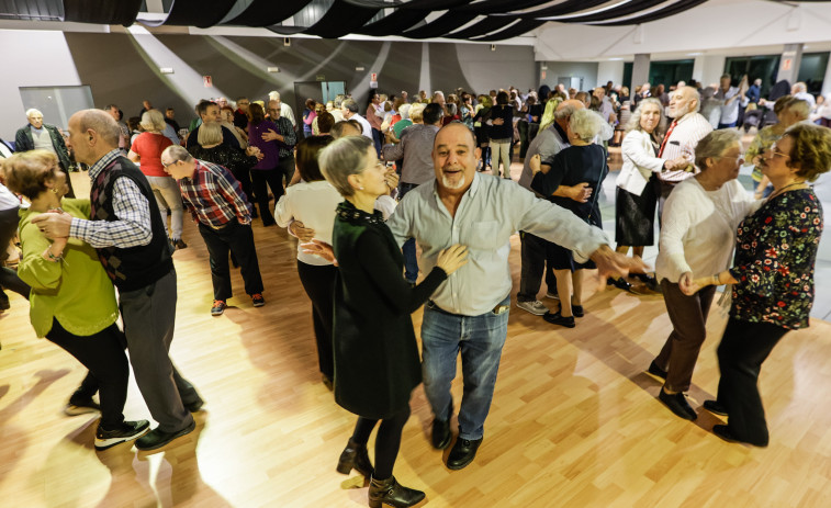 Rocío Pérez animó el baile de Carballo