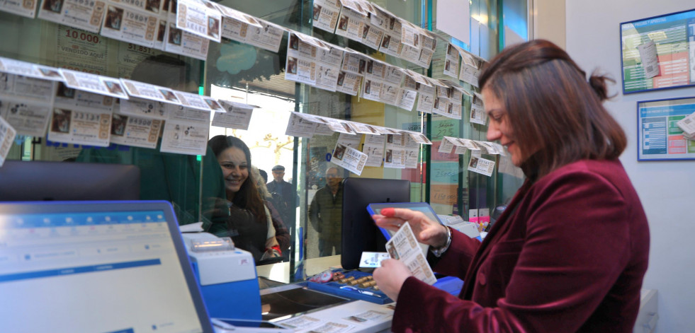 Suben las ventas de Lotería de Navidad en las administraciones de la Costa da Morte