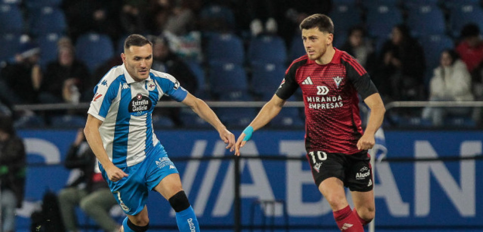 El Dépor revive su peor cara en Riazor para cerrar el año (0-4)