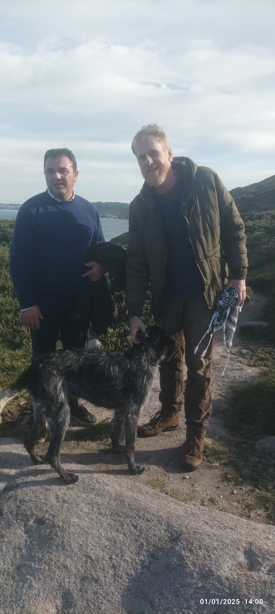 Final feliz para Bico, el perro del edil de Podemos rescatado por el alcalde del PP