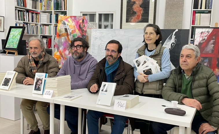 Animada firma de libros en Carballo