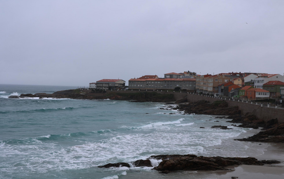 La alerta naranja con lluvias intensas continúa en el litoral de la Costa da Morte